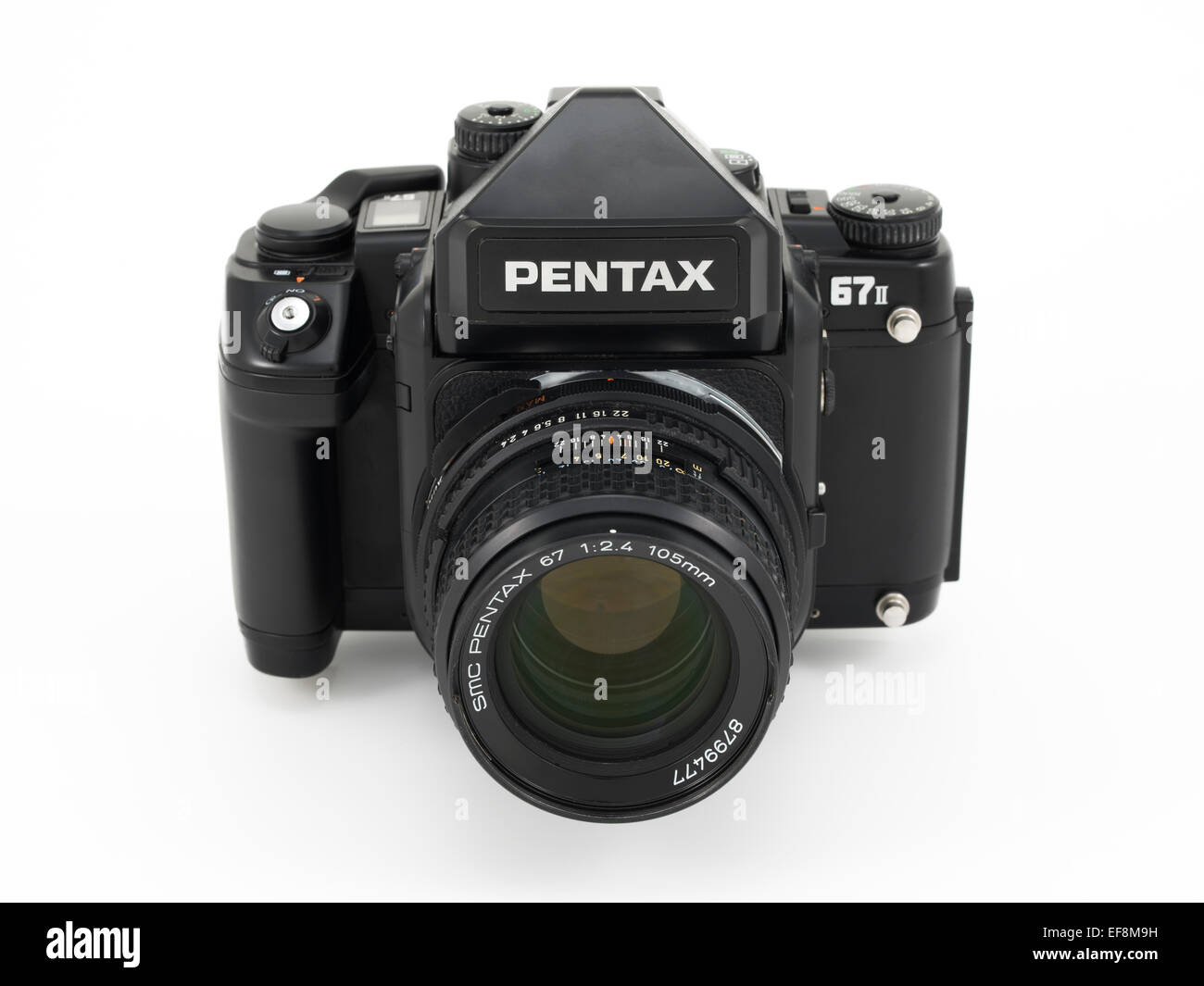 Pentax 67ii 67 6 x 7 Mittelformat-Film-Kamera. Beliebt für analoge Landschafts- und Reisefotografie Stockfoto