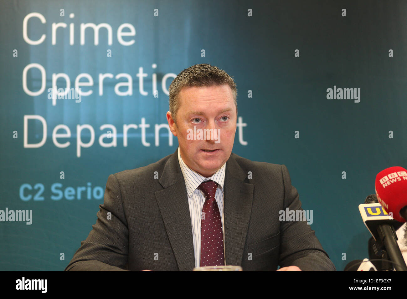 Belfast, UK. 29. Januar 2015. PSNI Detective Chief Inspector Richard Campbell aus PSNI ernste Verbrechen Zweig auf der Pressekonferenz ansprechende Informationen nach einem Mord in Süd-Belfast Stockfoto
