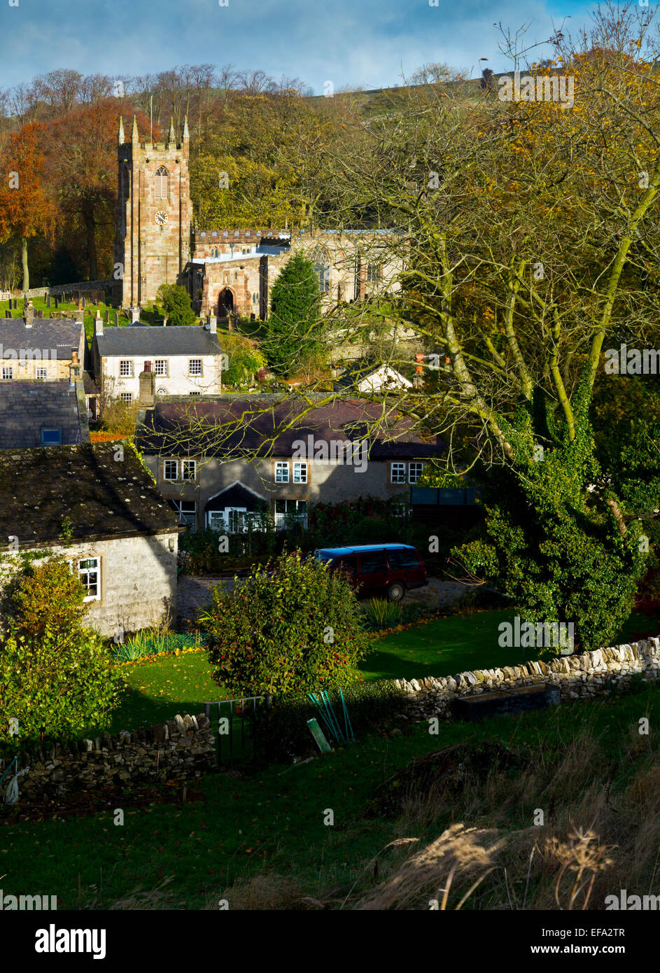 Blick über Hartington ein kleines Dorf in der Peak District National Park in Derbyshire England UK Stockfoto
