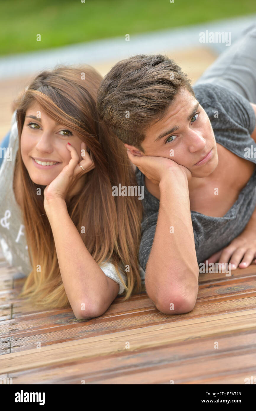 Glücklich Teenager-Paar in der Liebe Stockfoto