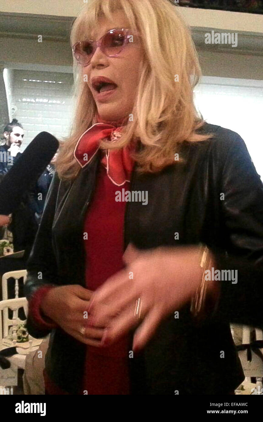 Amanda Lear bei der Gaultier-Haute Couture-Modenschau in Paris, Frankreich. Am 28. Januar 2015. / picture Alliance Stockfoto