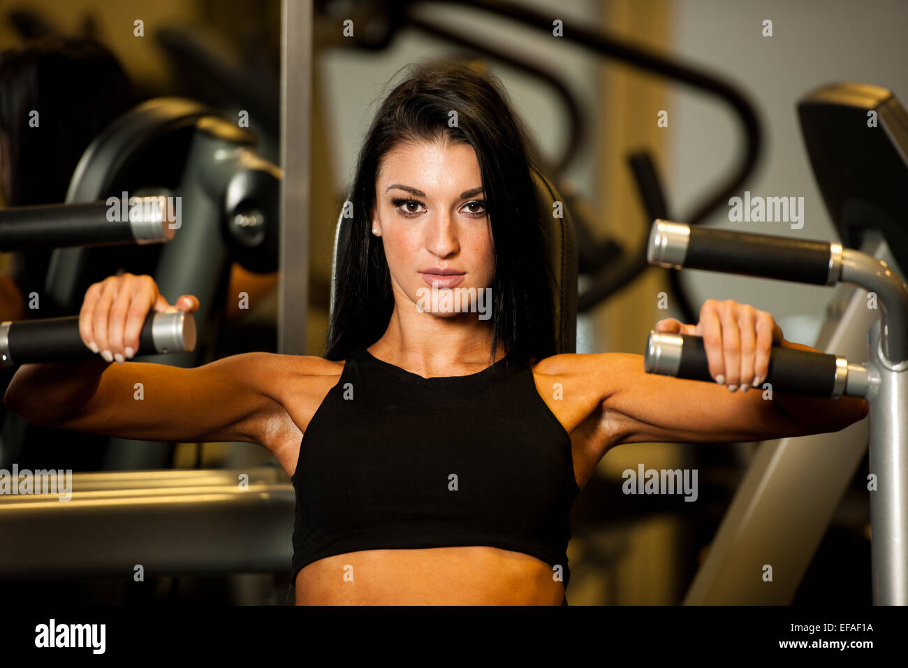 Schöne kaukasischen Frau, trainieren Sie im fitness Stockfoto