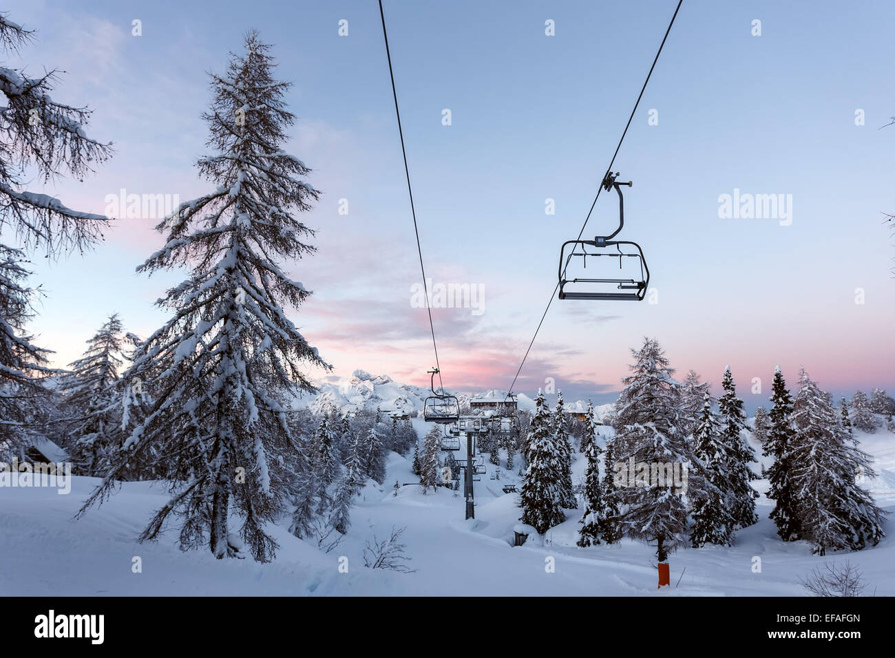 Vogel-Ski-Zentrum in Bergen Julischen Alpen, Slowenien Stockfoto