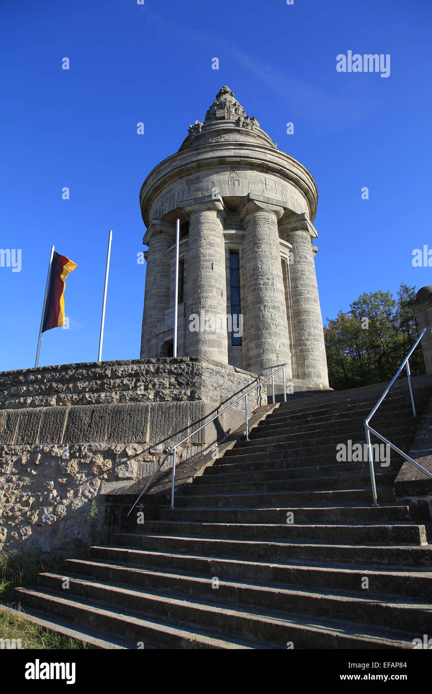 Das Burschenschaftsdenkmal-Denkmal in Eisenach. Im Jahre 1881 wurde ein Denkmal zur Erinnerung an die gefallenen Brüderlichkeit Mitglieder während des Krieges von 1870/1871 erbaut. Die deutsche Studentenverbindung gegründet 1817 auf der Wartburg. Foto: Klaus Nowottnick Stockfoto