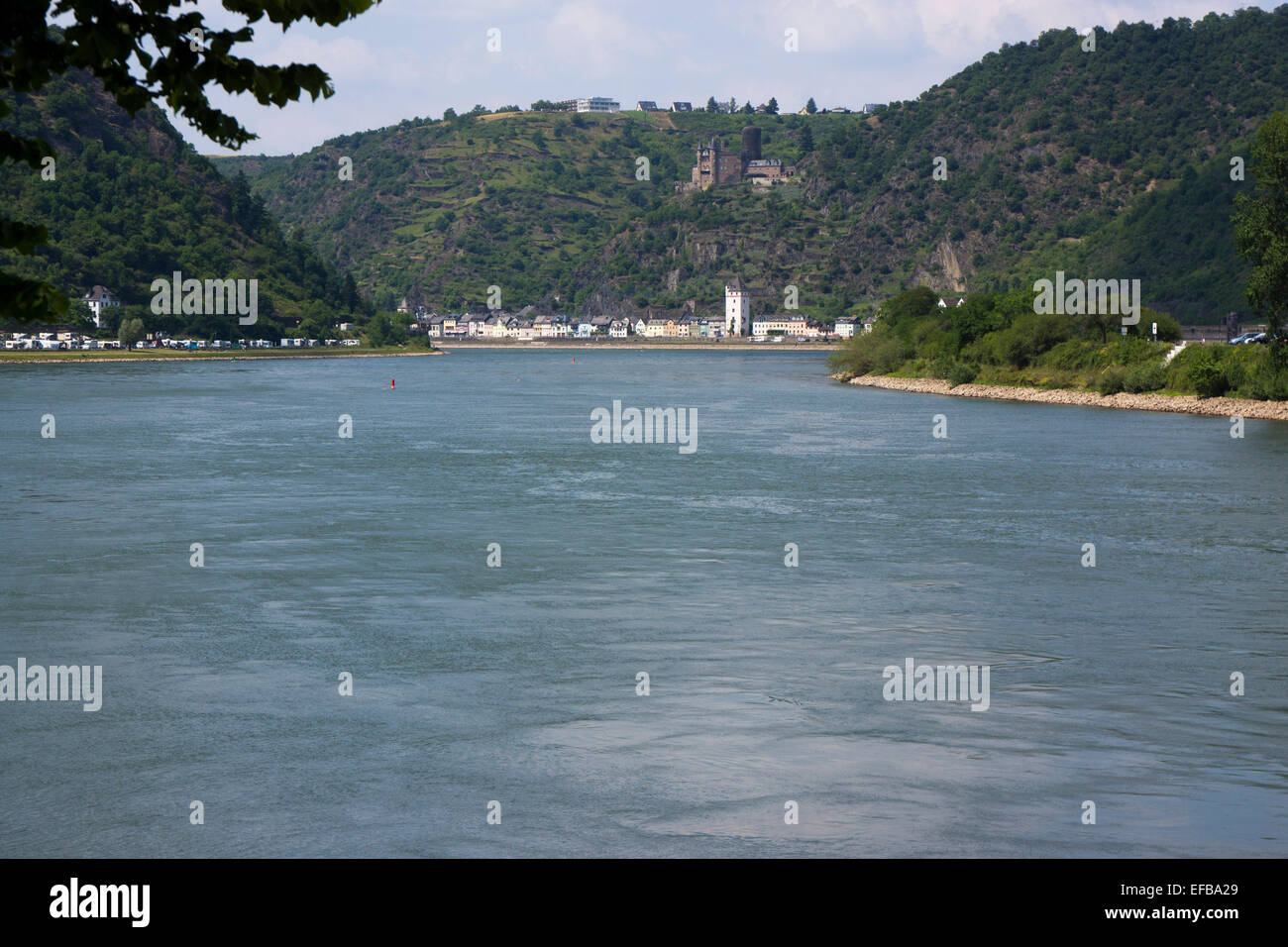 Burg Katz an der Loreley-Felsen, Schiefergestein in die UNESCO-World Heritage Oberes Mittelrheintal in der Nähe von St. Goar, St. Goar, Deutschland, Europa - 2014 Stockfoto