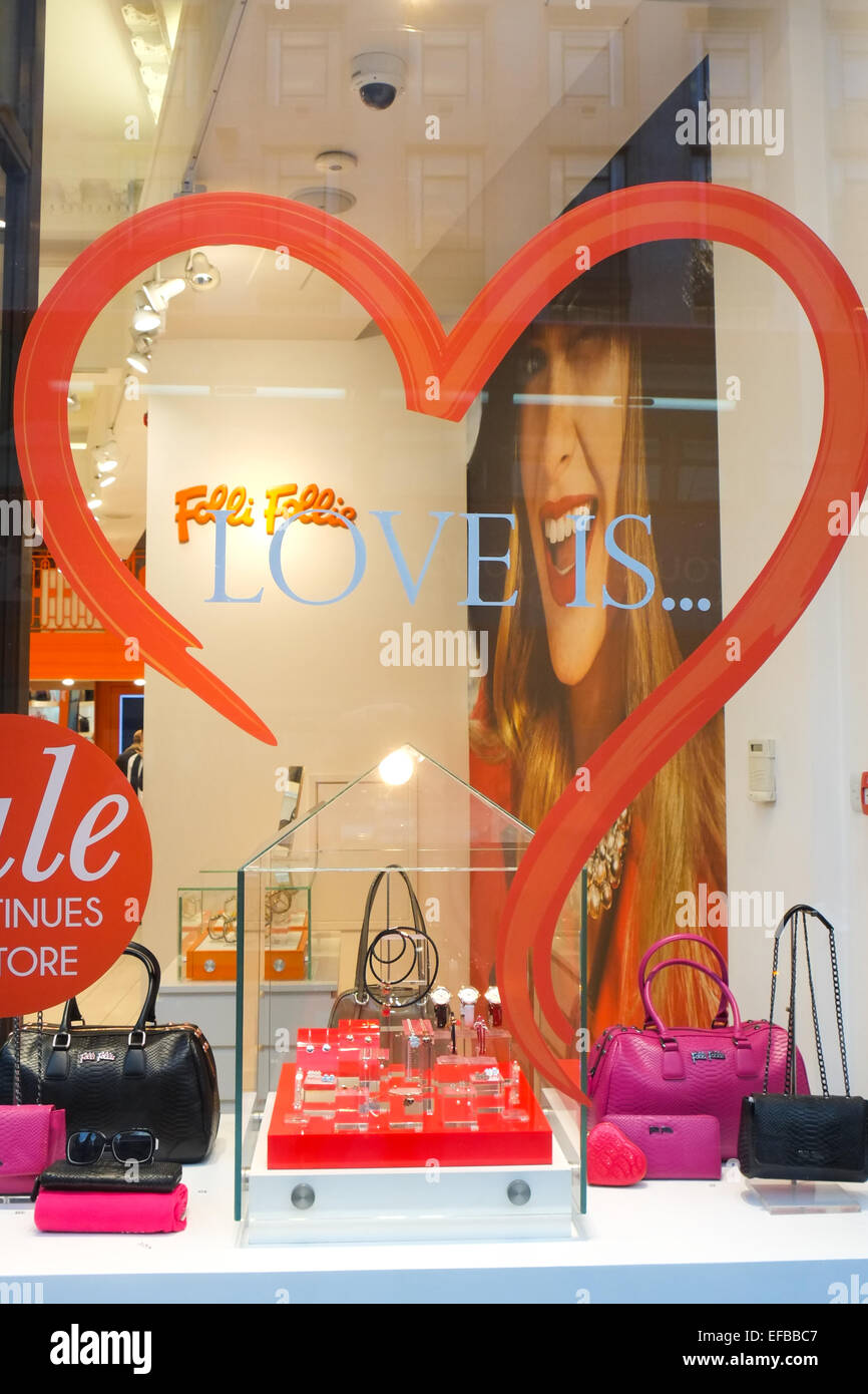 Regent Street, London, Uk. 30. Januar 2015. Schaufenster im Londoner West End haben ein Valentinstag-Thema. Stockfoto