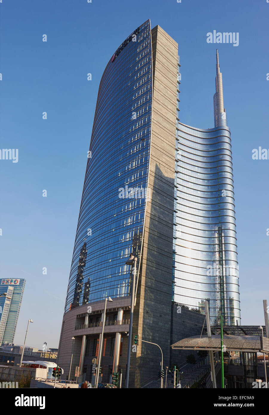 Unicredit bank tower Fotos und Bildmaterial in hoher Auflösung Alamy