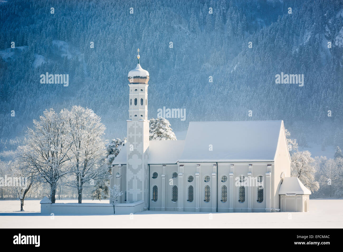 St. Coloman im Winter, Allgäu, Deutschland Stockfoto