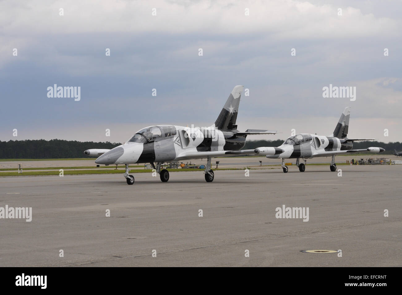 Das Black Diamond Jet Team auf der Cherry Point MCAS Airshow fliegen. Stockfoto