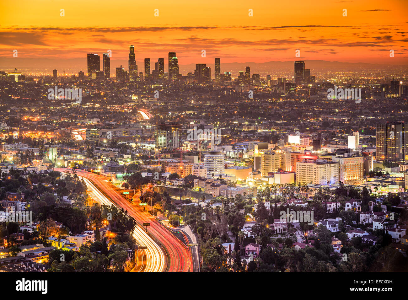 Skyline in der Morgendämmerung Innenstadt Los Angeles, Kalifornien, USA. Stockfoto