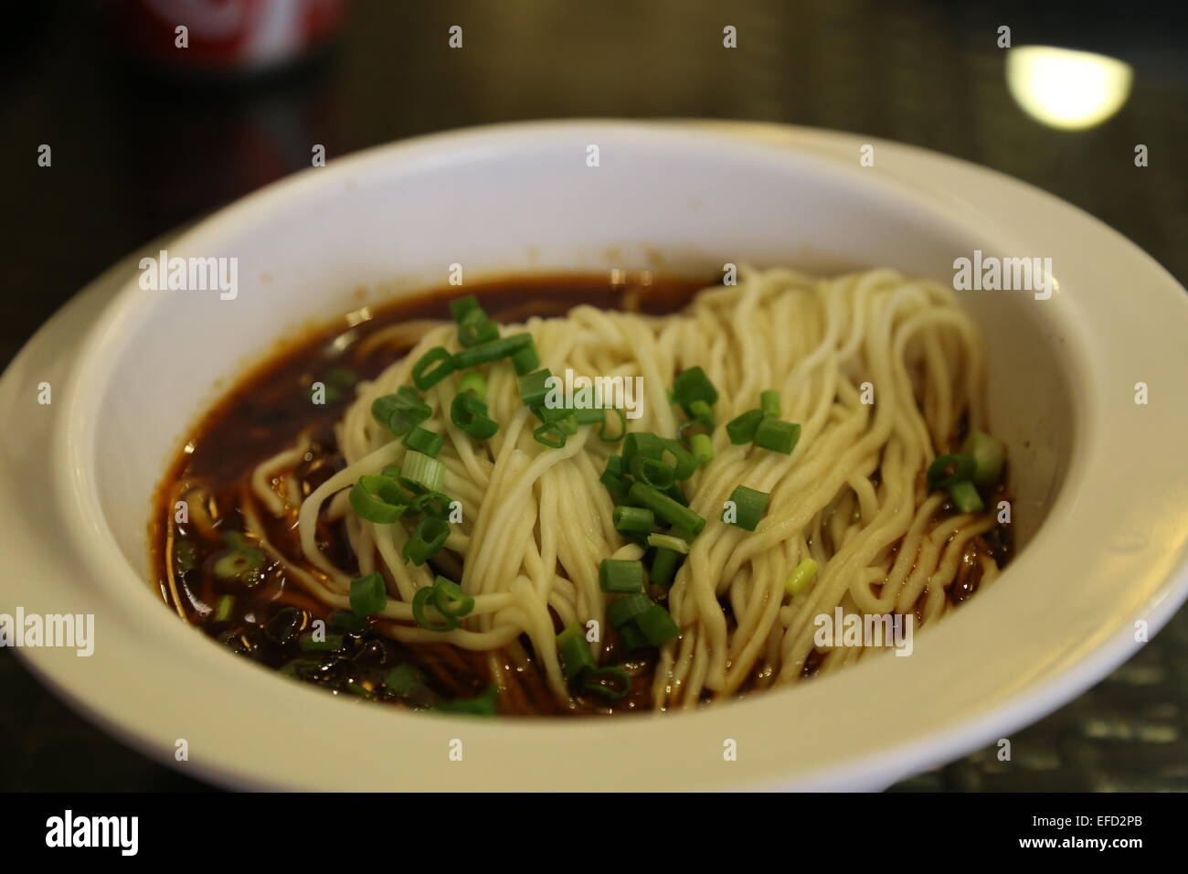 Dies ist ein Bild von einem chinesischen würzige Nudelgericht bekannt als "Dan Dan Mian". Stockfoto