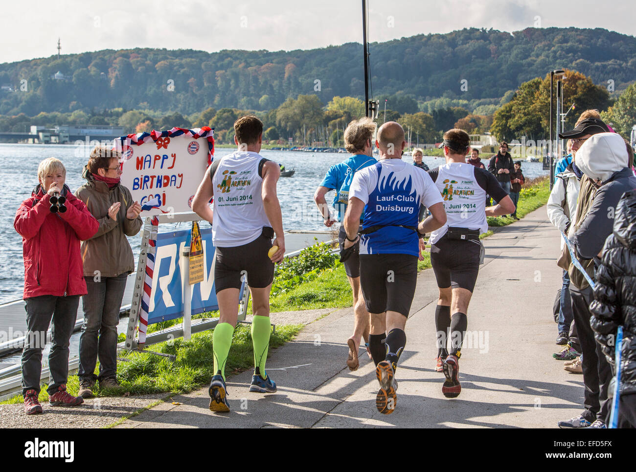 Marathon rund um den "Baldeneysee" See, Essen, Deutschland Stockfoto