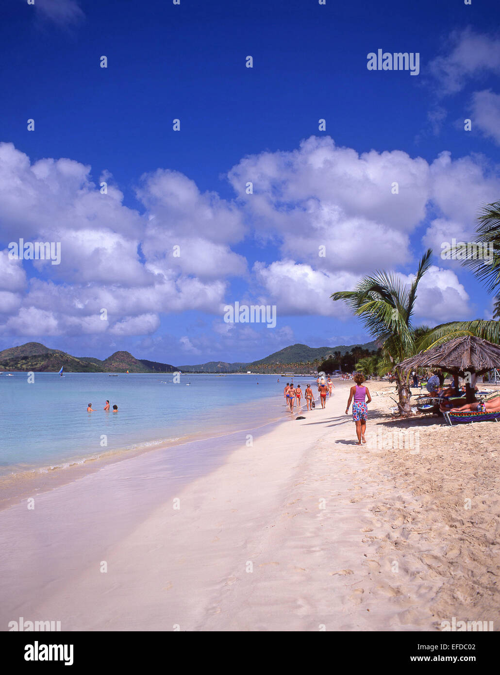 Strand zu sehen, Jolly Beach Resort & Spa, Saint Mary Parish, Antigua, Antigua und Barbuda, kleine Antillen, Caribbean Stockfoto
