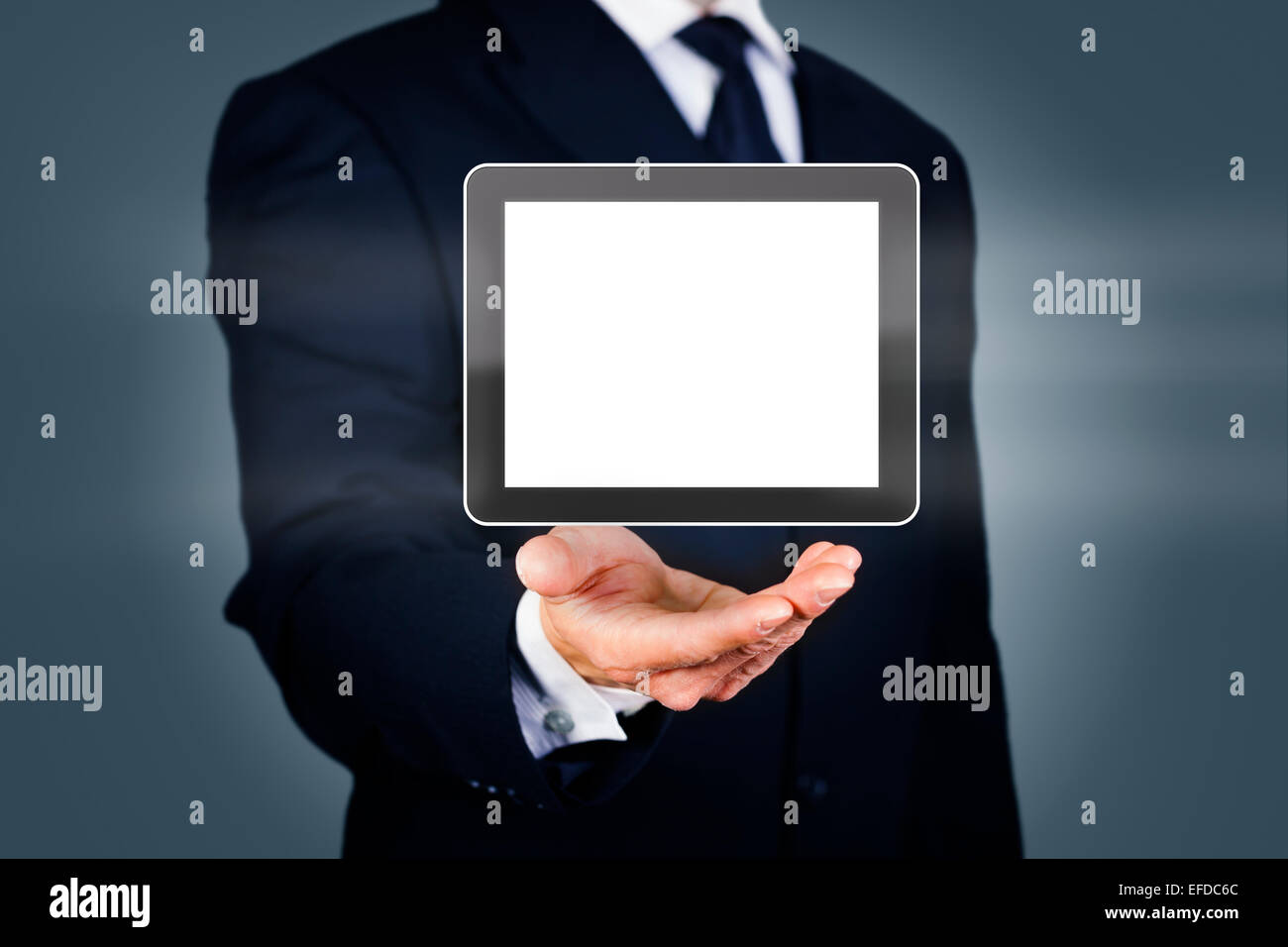 Geschäftsmann mit digital-Tablette Stockfoto