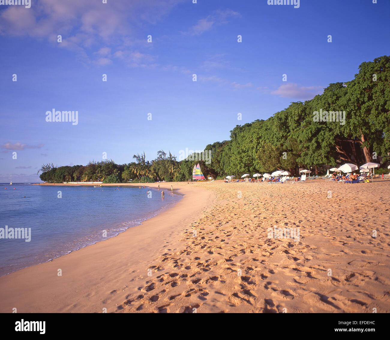 Sandy Lane Beach bei Sonnenuntergang, St. James Parish, Barbados, kleine Antillen, Caribbean Stockfoto