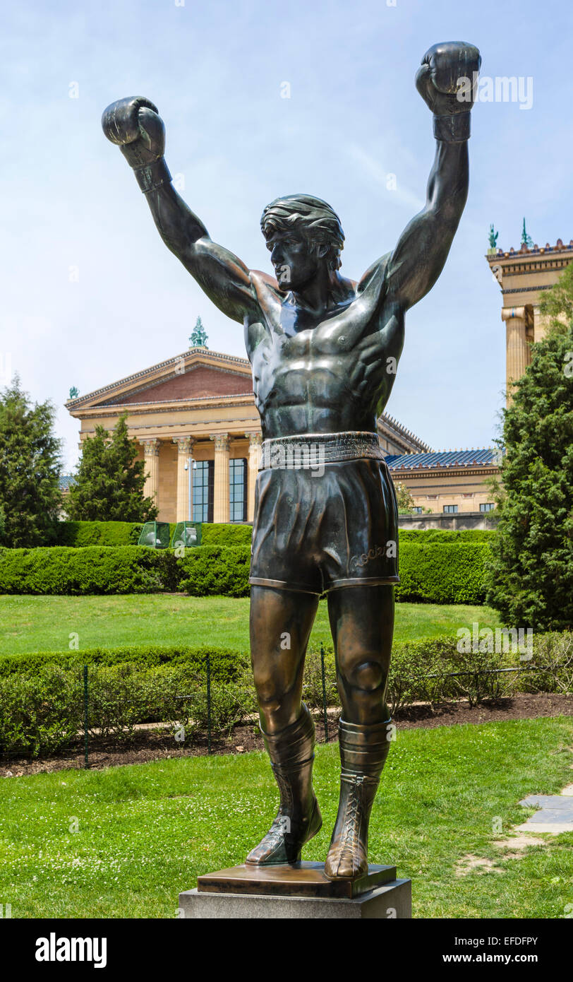 Statue von Syvester Stallone als Rocky außerhalb des Philadelphia Museum of Art, Fairmount Park, Philadelphia, Pennsylvania, USA Stockfoto