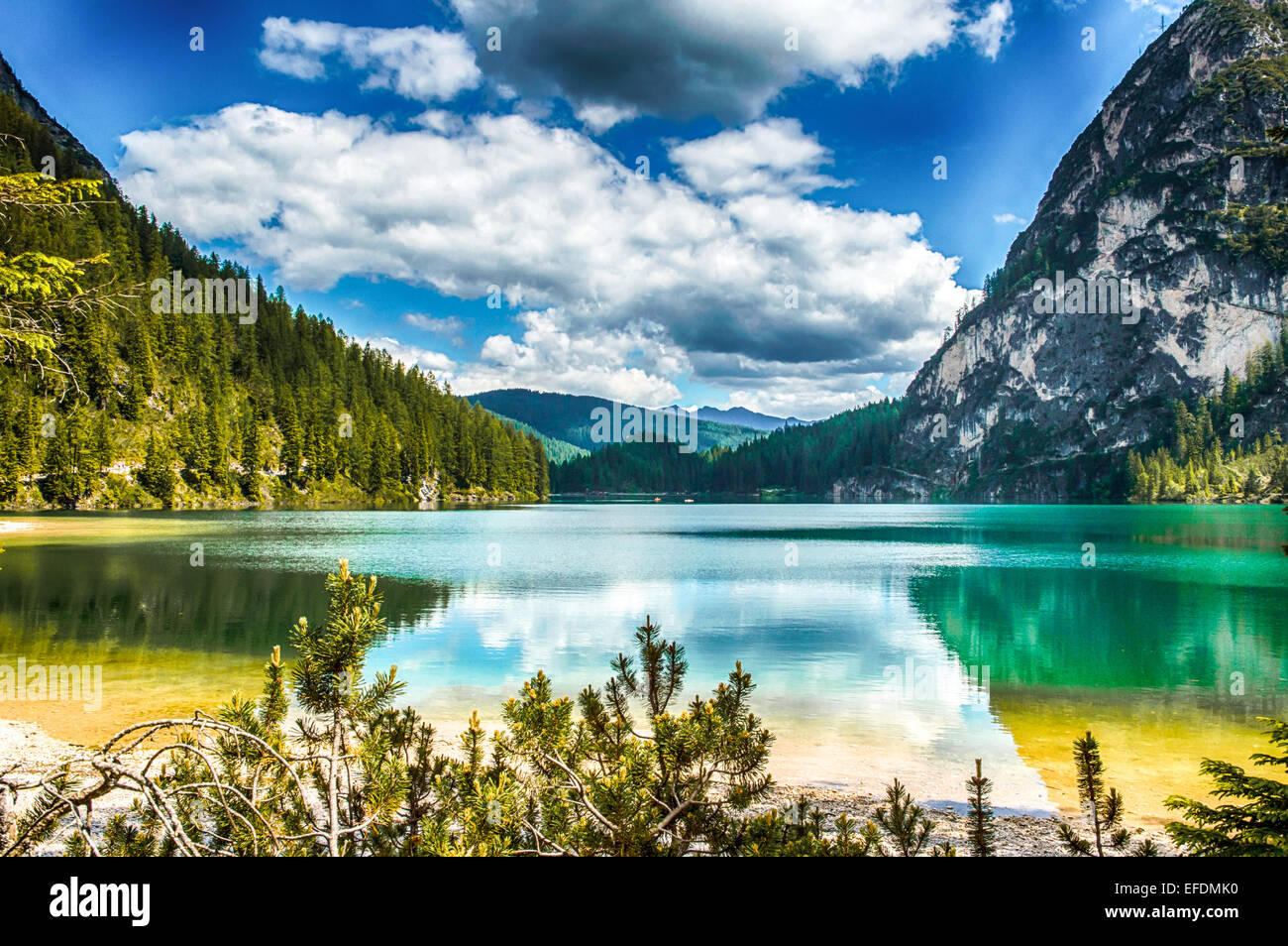 Pragser Wildsee, der schönste See in Italien Stockfoto