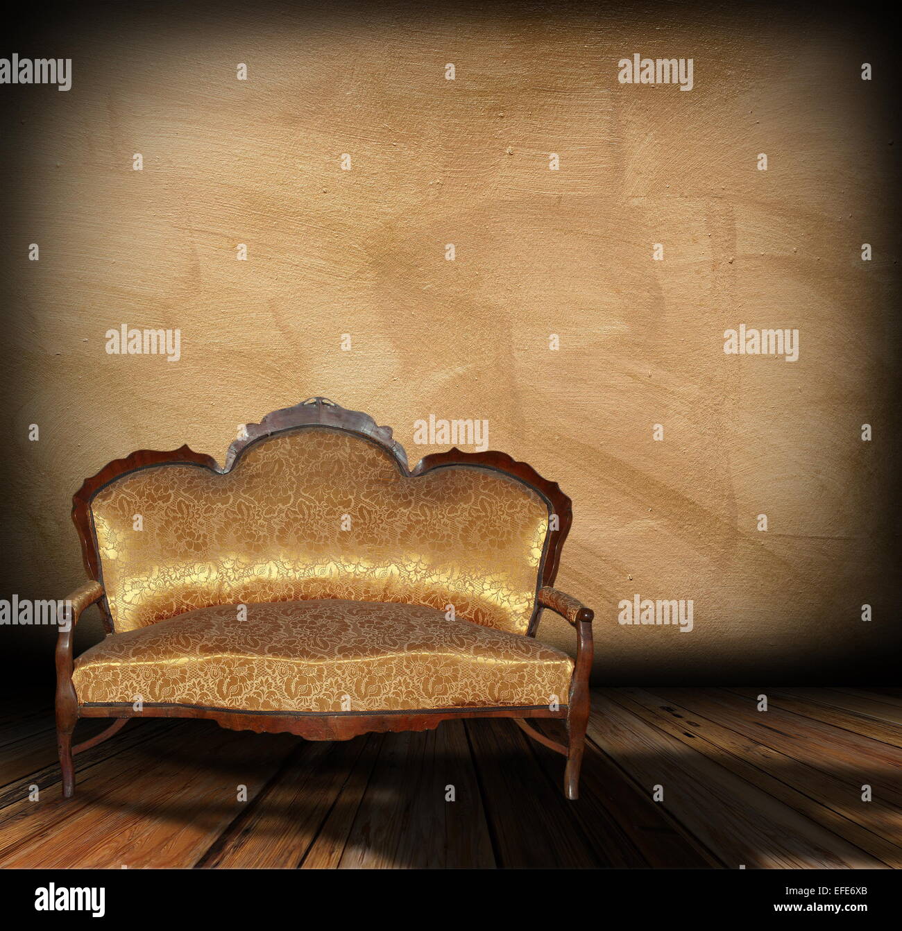 Sofa mit Schatten über architektonischen innen-Kulisse mit Holzboden Stockfoto