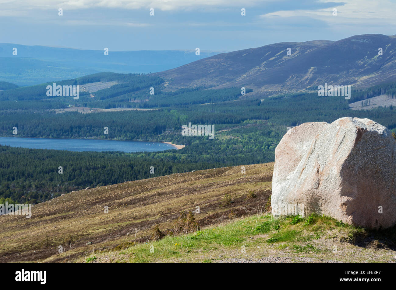 Loch Morlich von Cairn Gorm, Aviemore, Highland, Schottland, UK Stockfoto
