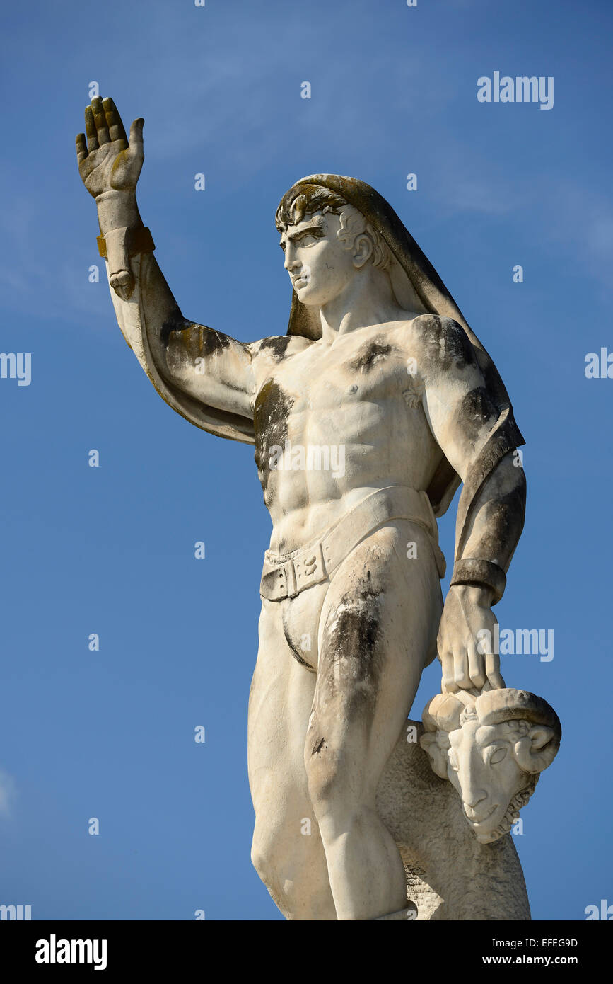 Marmorstatuen porträtiert Athleten im Stadio dei Marmi Sportstadion im Foro Italico Rom Italien Stockfoto