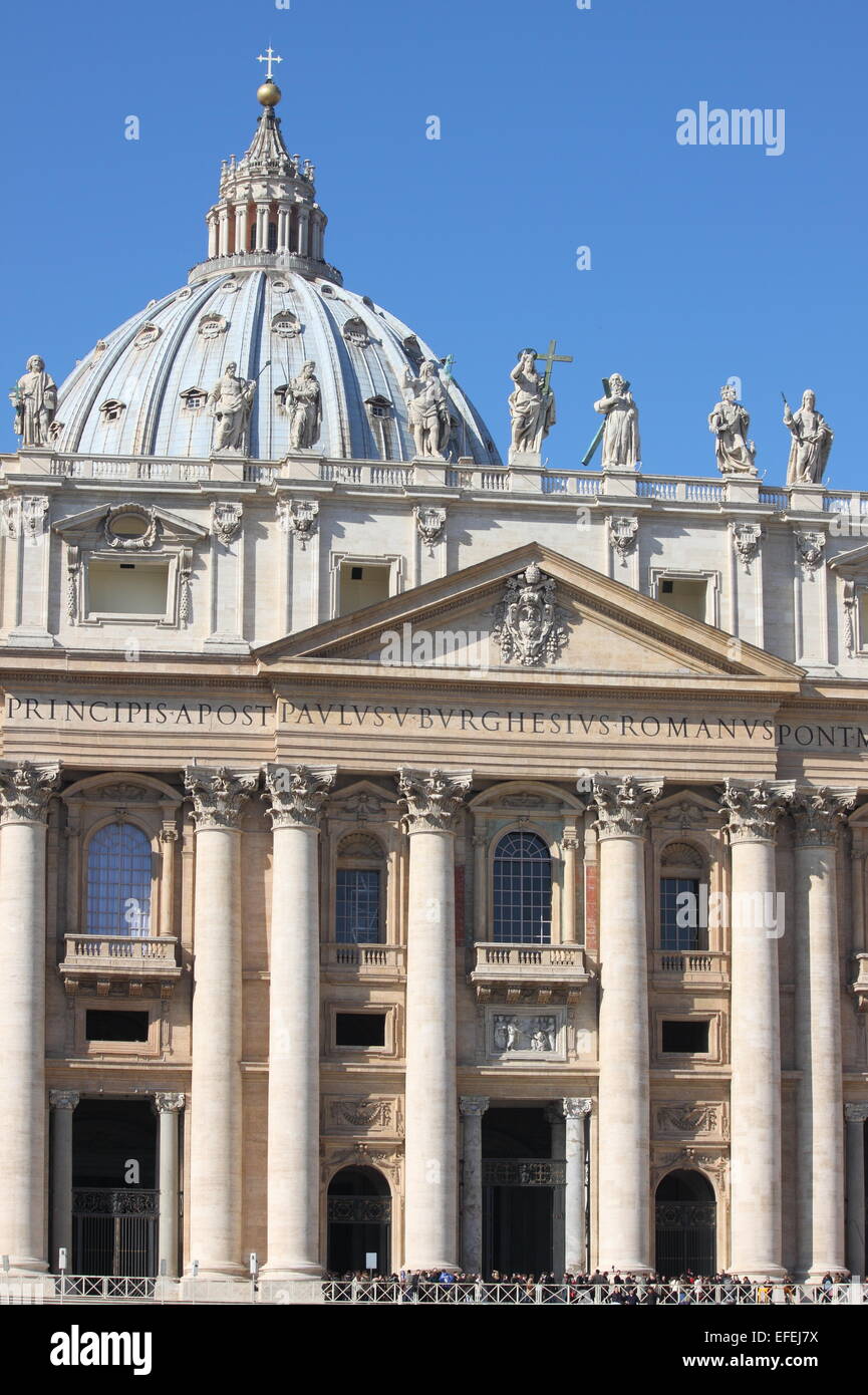 Fassade der Basilika St. Peter im Vatikan. Italien Stockfoto