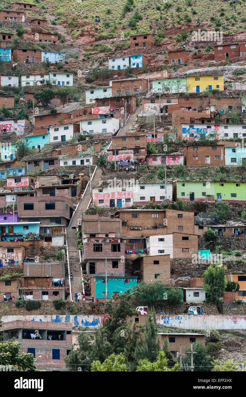 Elendsviertel in eine Stadt. Die Anden. Perú. Stockfoto