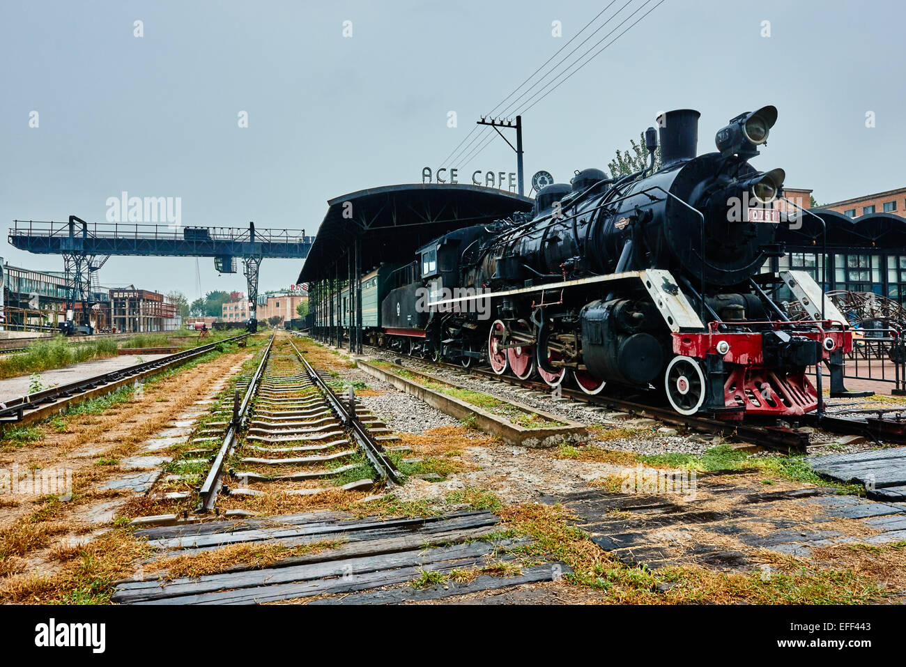 Peking, China - 23. September 2014: alte Zug Dampfmaschine AT CAFE von 798 Art District-Zone-Aera in Peking China Stockfoto