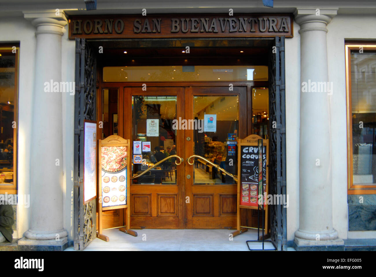 Café-Bar, Sevilla, Spanien Stockfoto