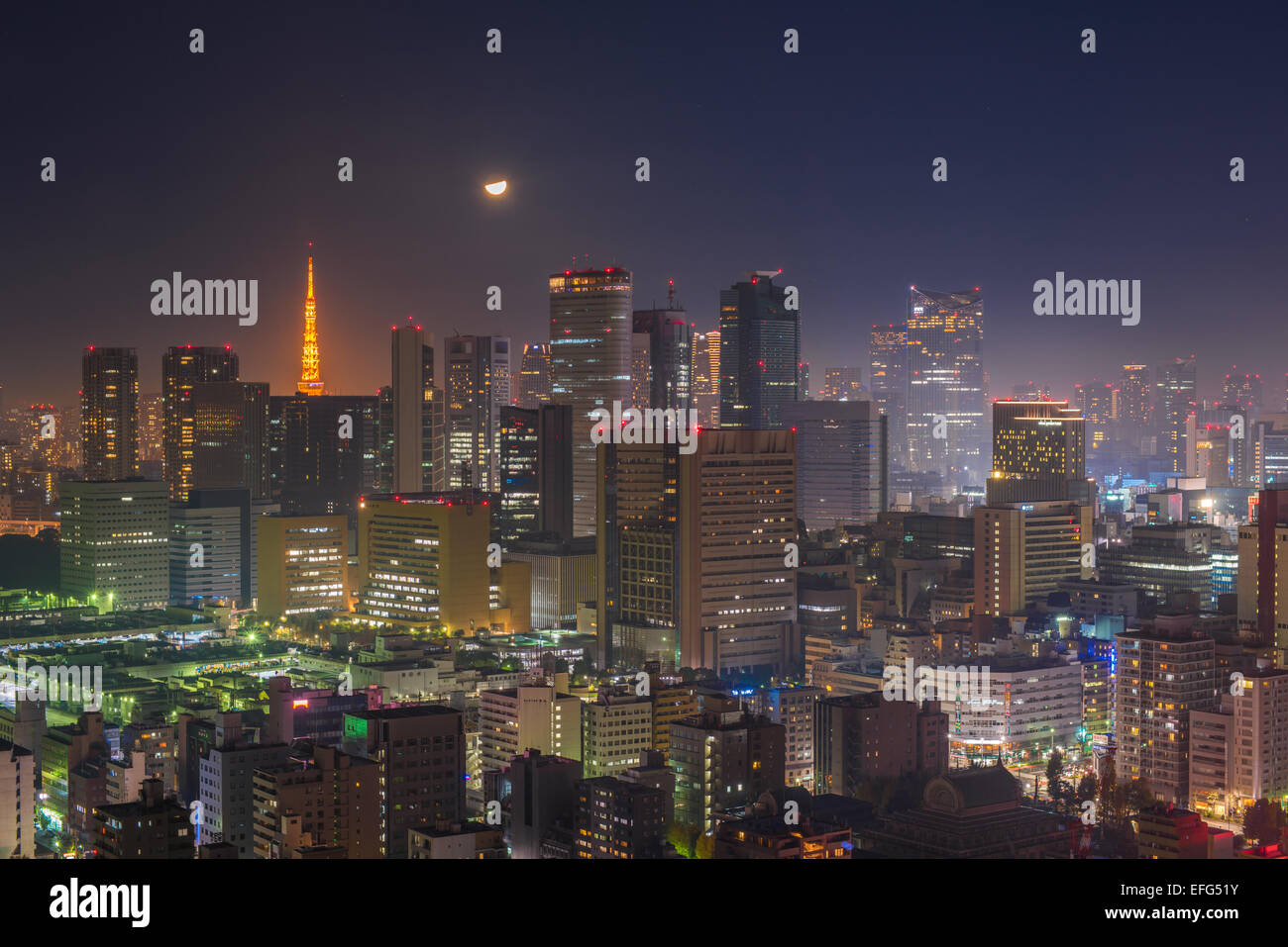 Tokio-Nacht-Szene, Panoramablick Stockfoto