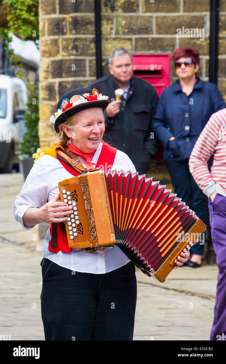 Morris Tänzer, Howarth, Yorkshire, Vereinigtes Königreich Stockfoto