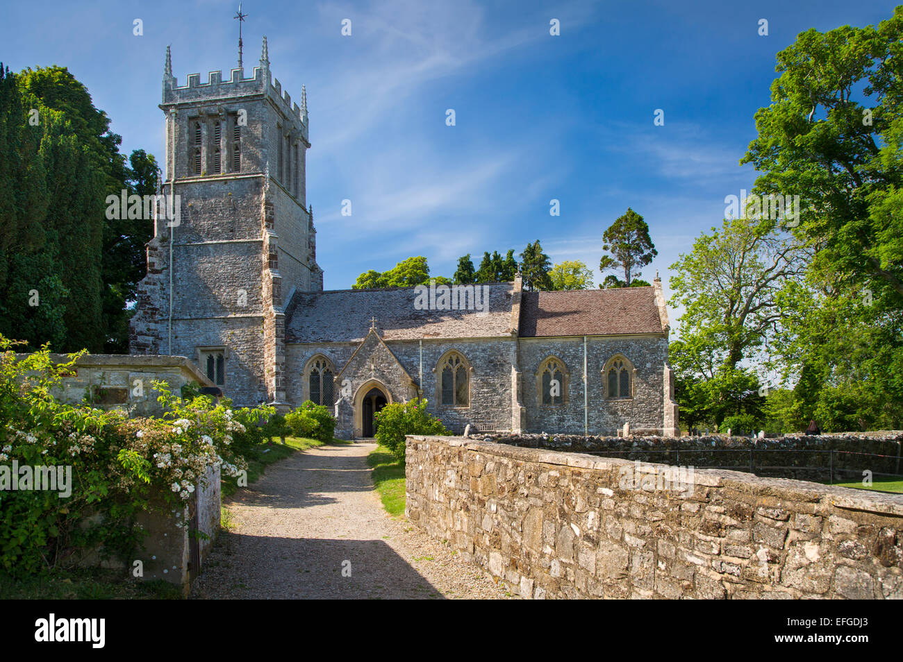 Saint Andrews-Kirche auf dem Gelände Lulworth Castle, Dorset, England Stockfoto
