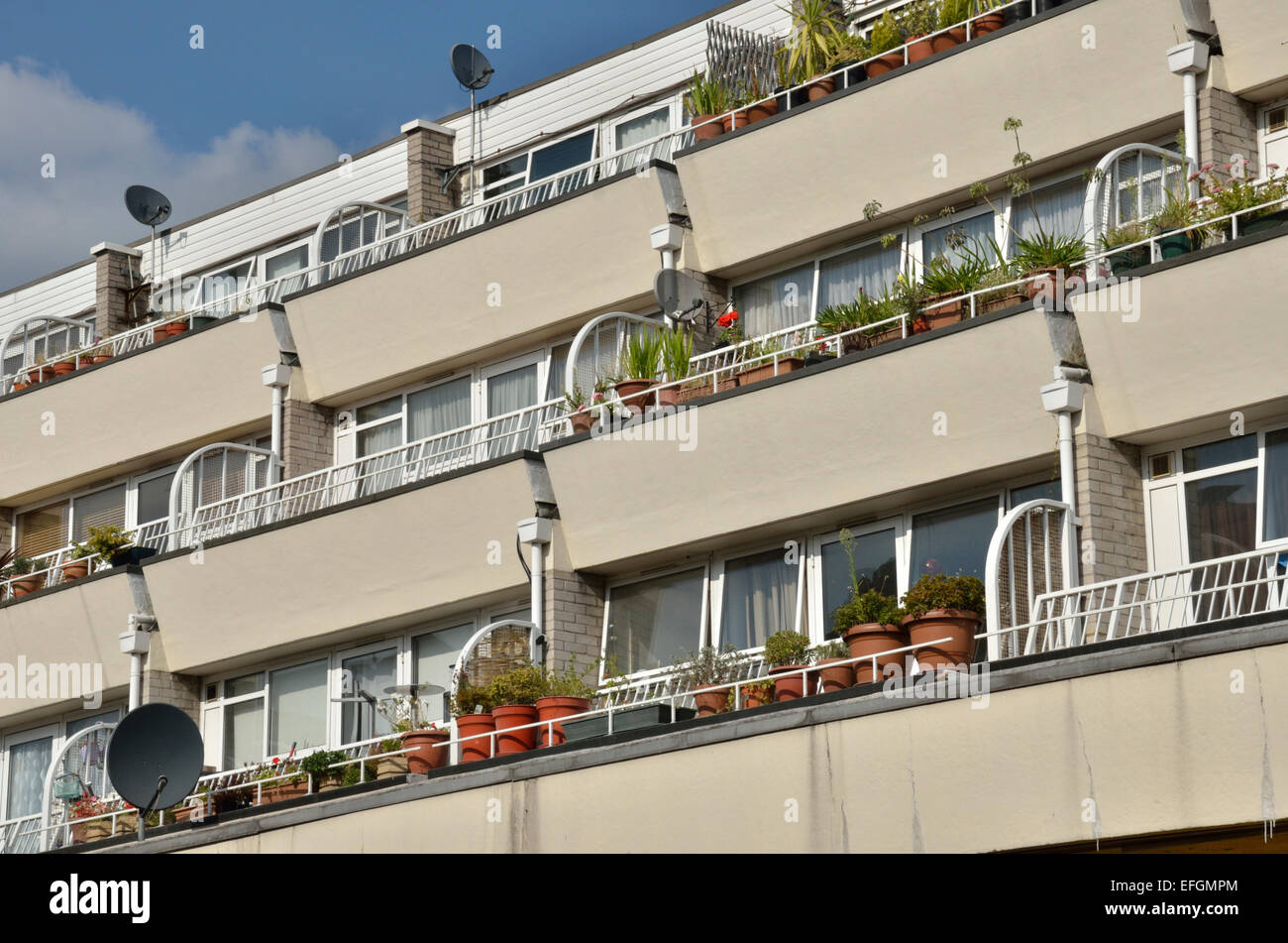 Wohnungen in Hornsey Road, London, UK Stockfoto