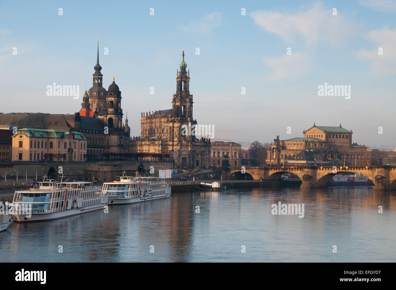 Skyline von Dresden, Elbe-Fluss Stockfoto