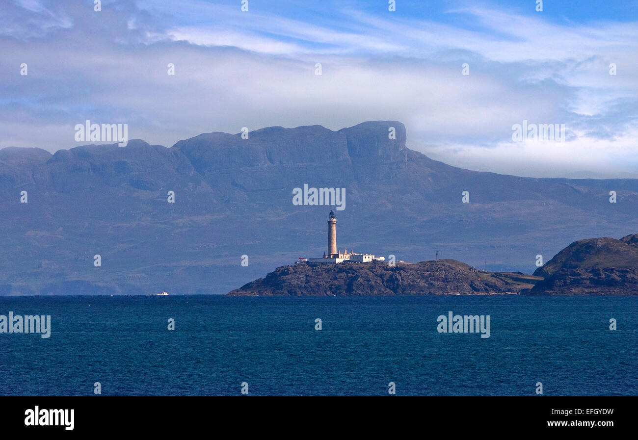 Ardnamurchan Leuchtturm und die Insel Eigg Stockfoto