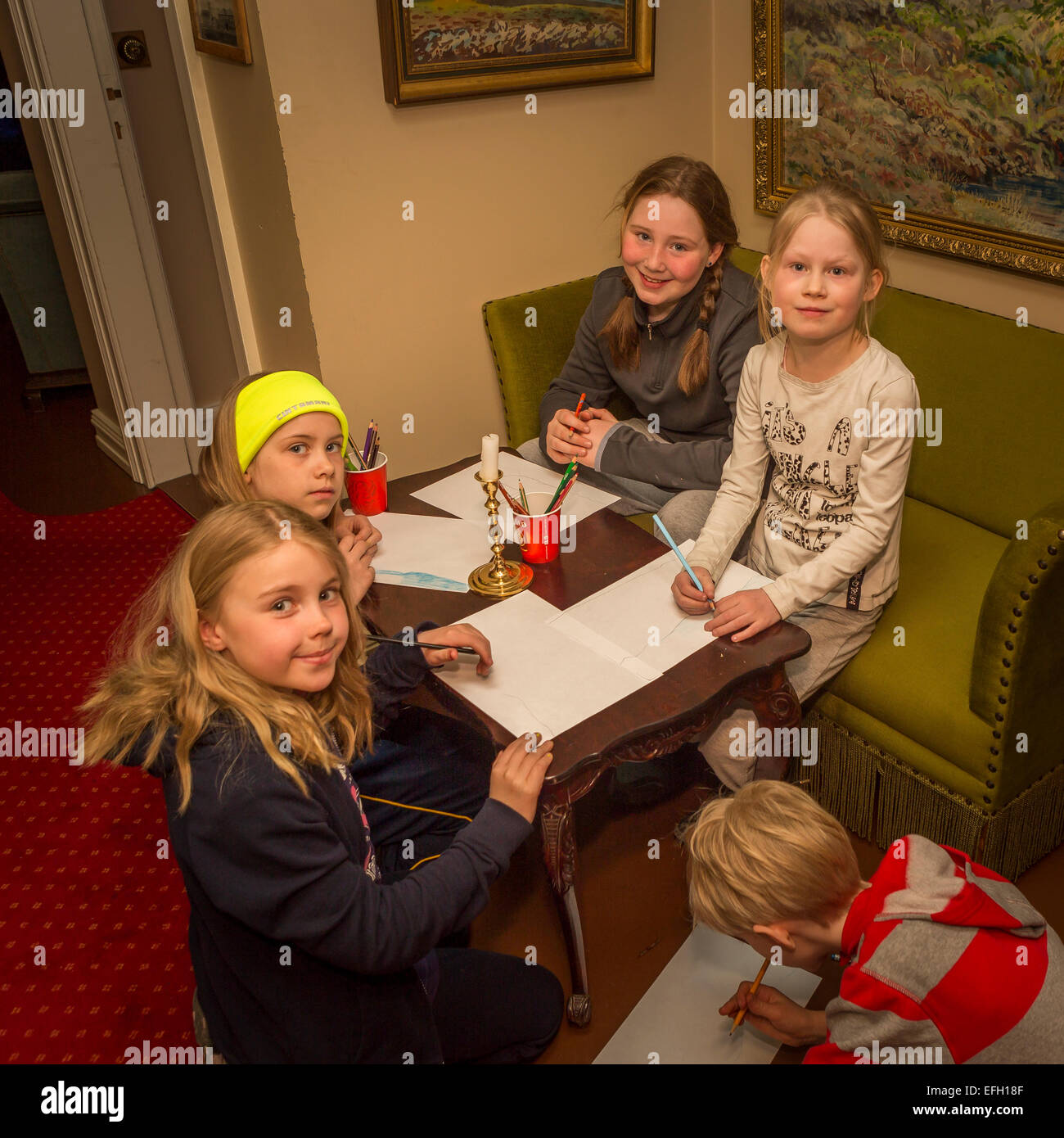 Kinder an der Idno Theater, jährliches Kinderfest, Reykjavik, Island Stockfoto