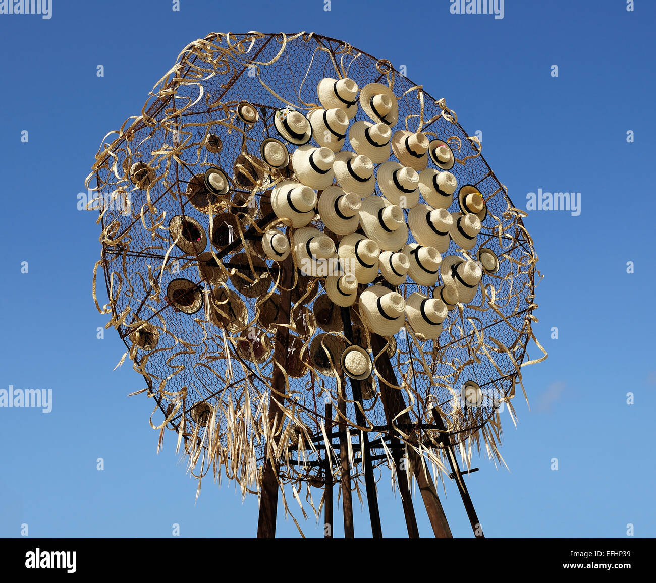 Trachtenhüte Dekoration bei der Fiesta Handwerk Industrie, Tinajo, Lanzarote Insel, Kanaren, Spanien Stockfoto