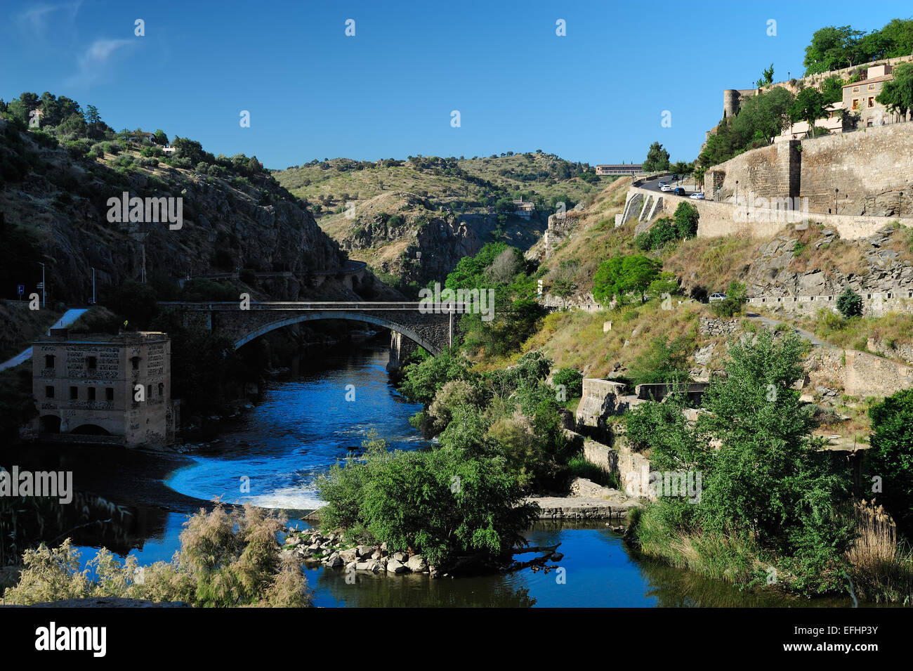 Blick auf die Schlucht des Tajo Flusses in der Nähe von Toledo, Spanien Stockfoto
