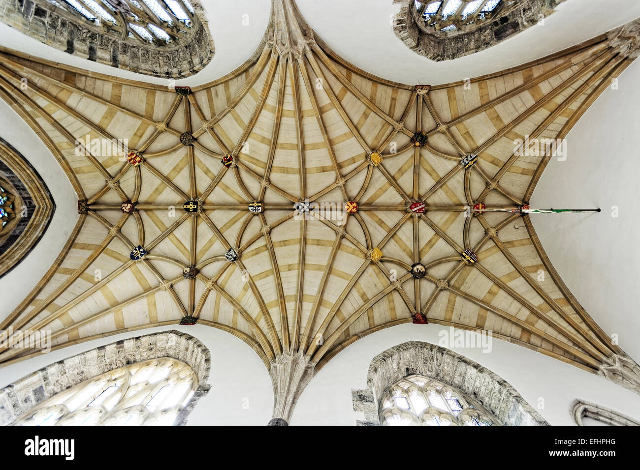 St Davids Cathedral (Welsh Eglwys Gadeiriol Tyddewi), befindet sich in St. Davids in der Grafschaft Pembrokeshire Dachgeometrie Stockfoto