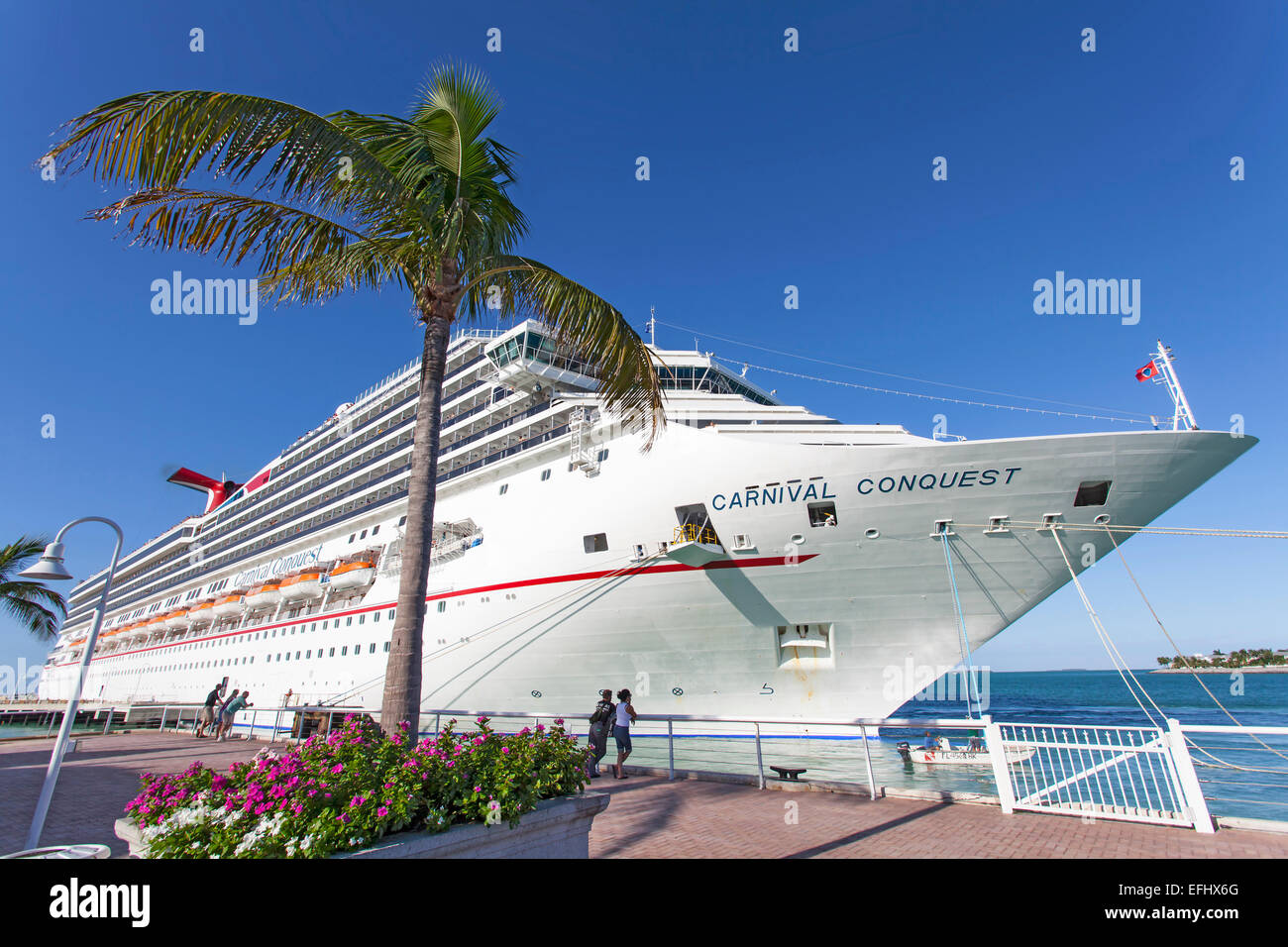 Luxus-Kreuzfahrtschiff angedockt am Hafen von Key West, Florida Keys,  Florida, USA Stockfotografie - Alamy