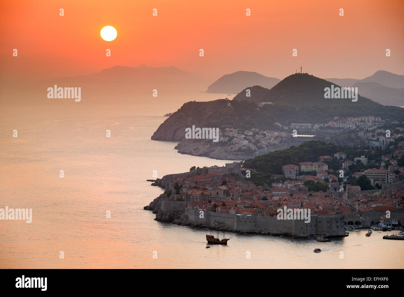 Blick auf eine alte Stadt von Dubrovnik, Kroatien Stockfoto