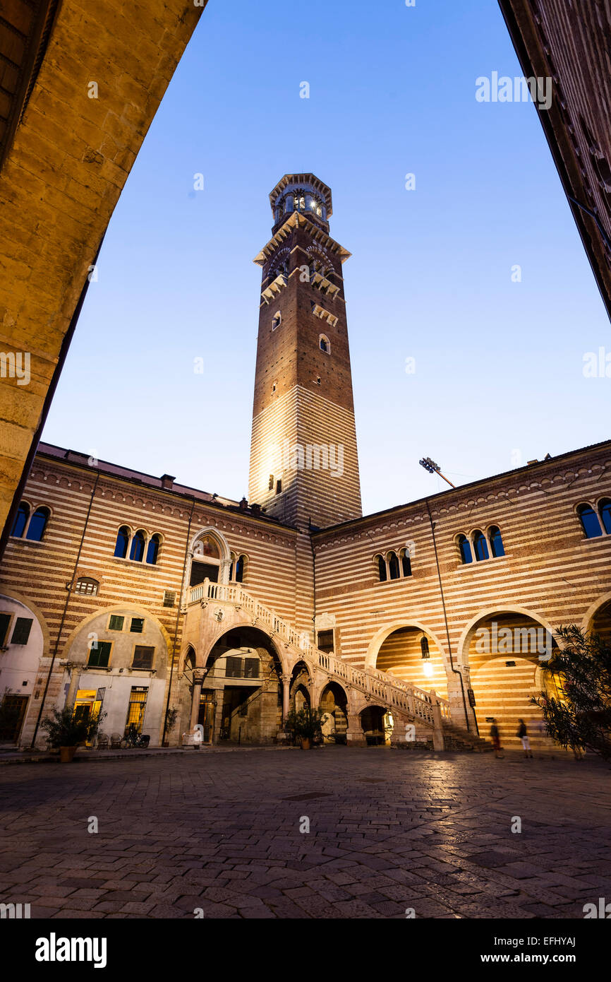 Torre dei Lamberti, Verona, Venetien, Italien Stockfoto