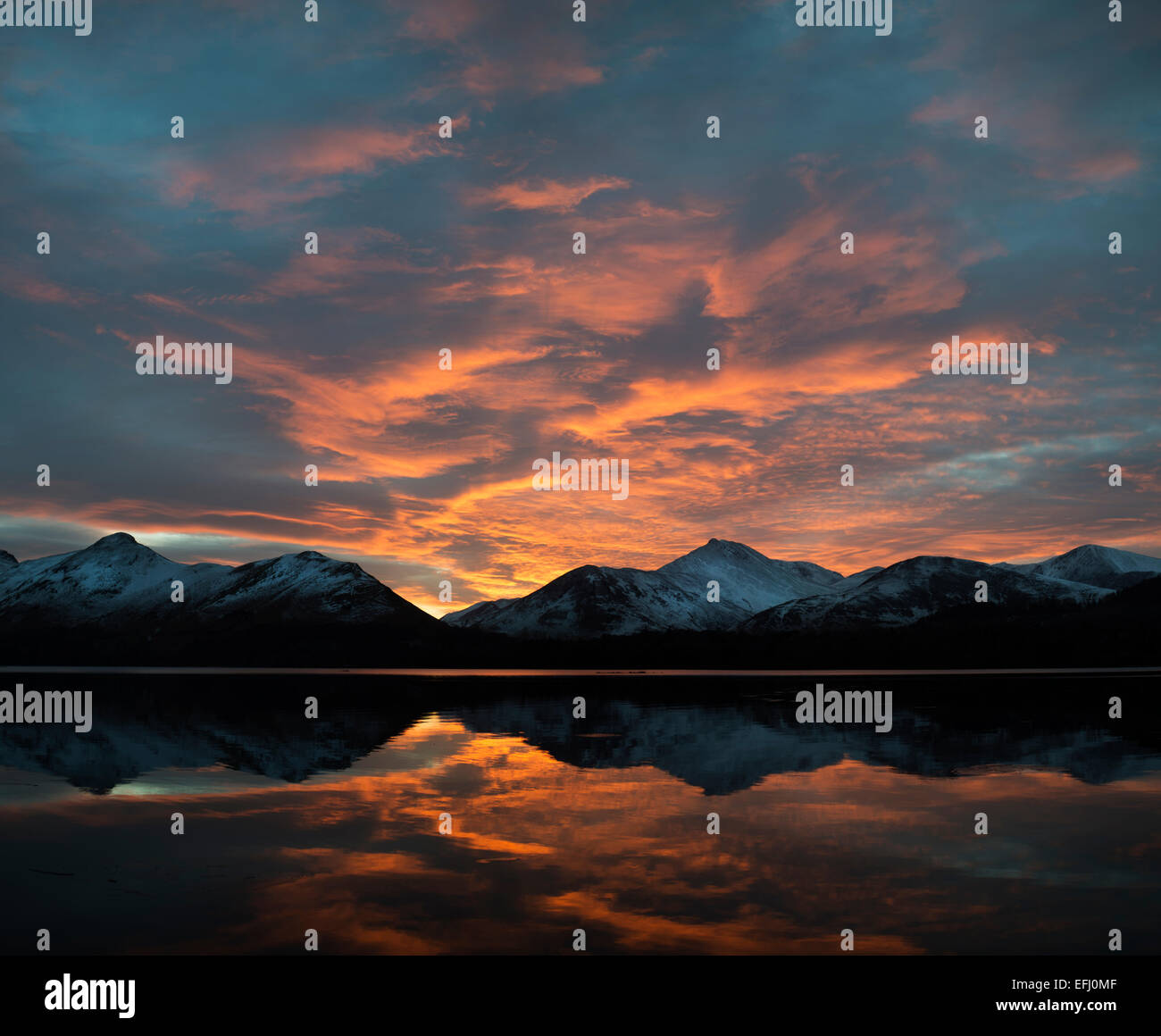 Sonnenuntergang über Causey Hecht und Derwentwater, englischen Lake District. Stockfoto