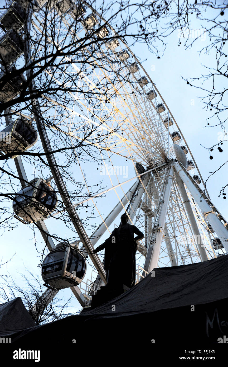 Manchester Lancashire UK - Manchester Wheel in der Dämmerung in der Stadt Zentrieren Stockfoto