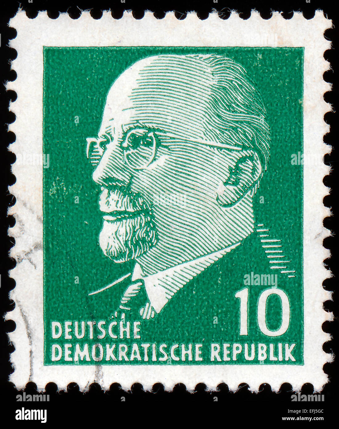 Deutsche Demokratische Republik - ca. 1961: Eine Briefmarke gedruckt in Deutschland zeigt der Anführer der DDR von 1950 bis 1971 Walter Ul Stockfoto