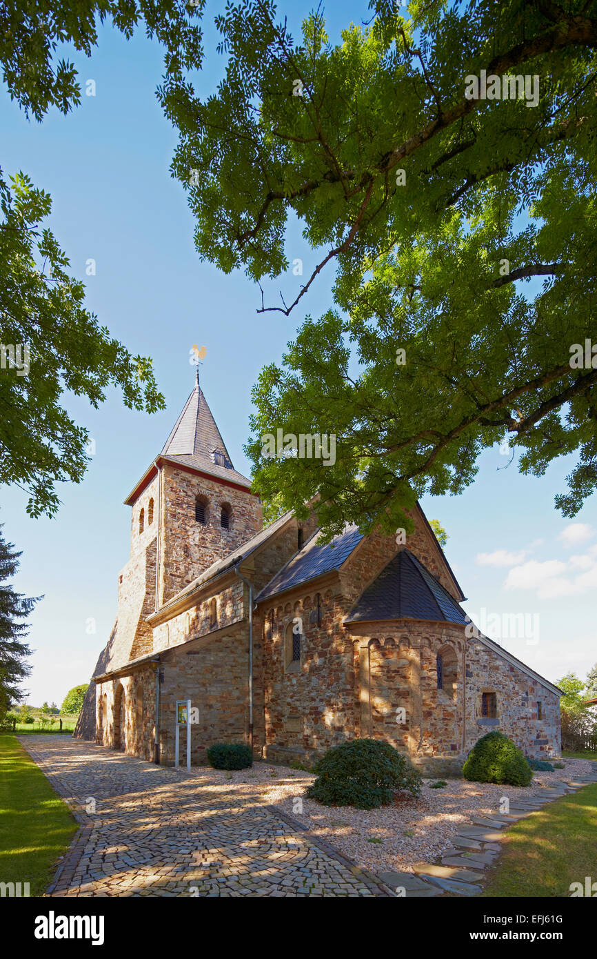 Romanische Basilika in Asbach - Kircheib in der Nähe von Altenkirchen, Westerwald, Rheinland-Pfalz, Deutschland, Europa Stockfoto