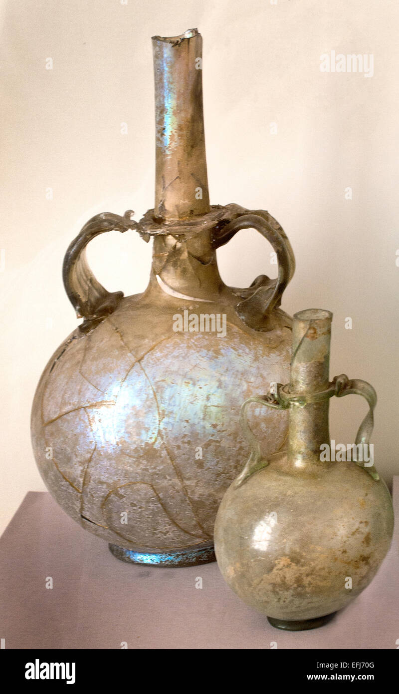 Gallo römische Vase Glas römischen Museum Straßburg Frankreich Musée Archéologique von Straßburg Franken Französisch Musée Archéologique Straßburg Franken Französisch Stockfoto