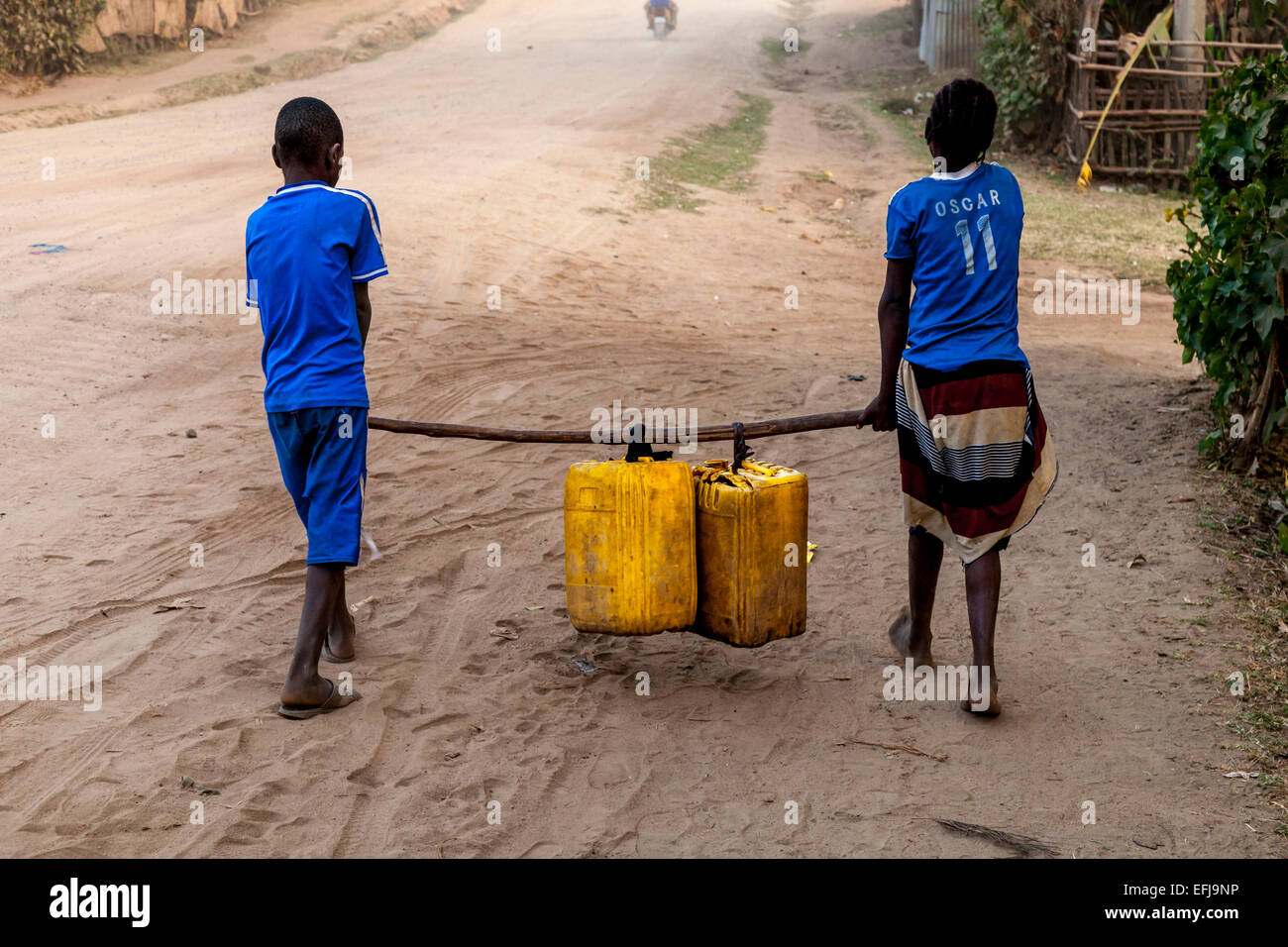 Kind Erbricht Wasser Wieder Aus www.alamy.de
