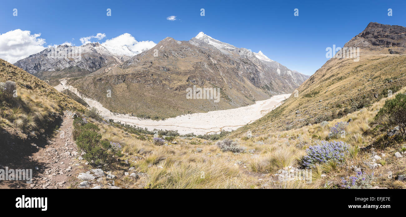 Wandern in der Santa Cruz-Tal, Cordillera Blanca, Anden, Peru, Südamerika Stockfoto