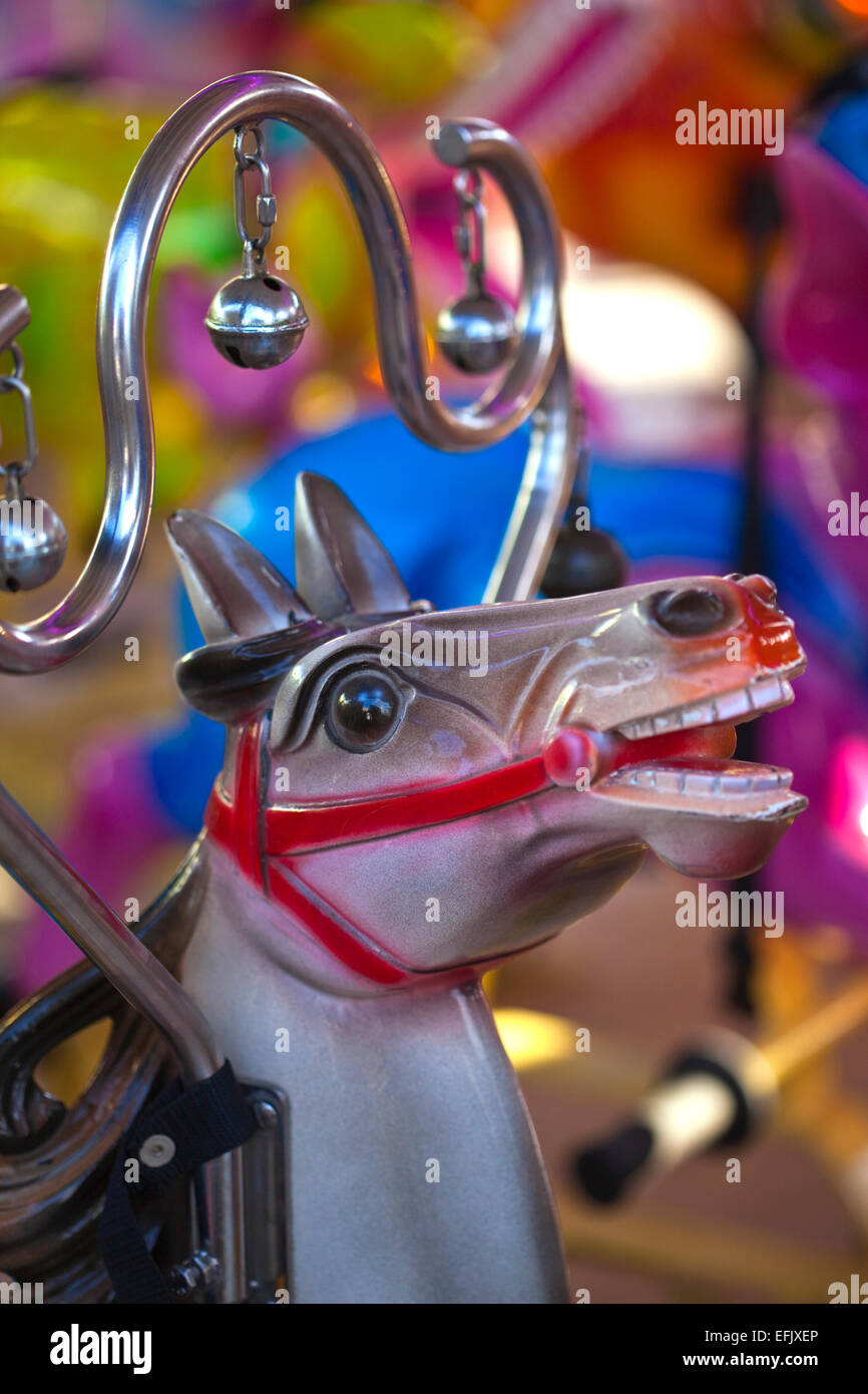 Detail der Kunststoff Pferd auf einem Karussell Stockfoto