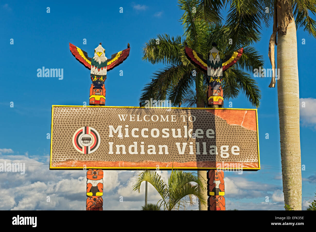 Eingangsschild in das Miccosukee Indian Village Stockfoto